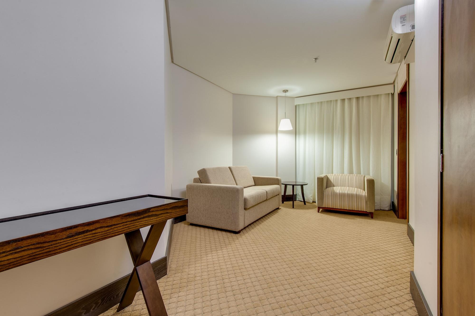 K Hotel Гояния Экстерьер фото