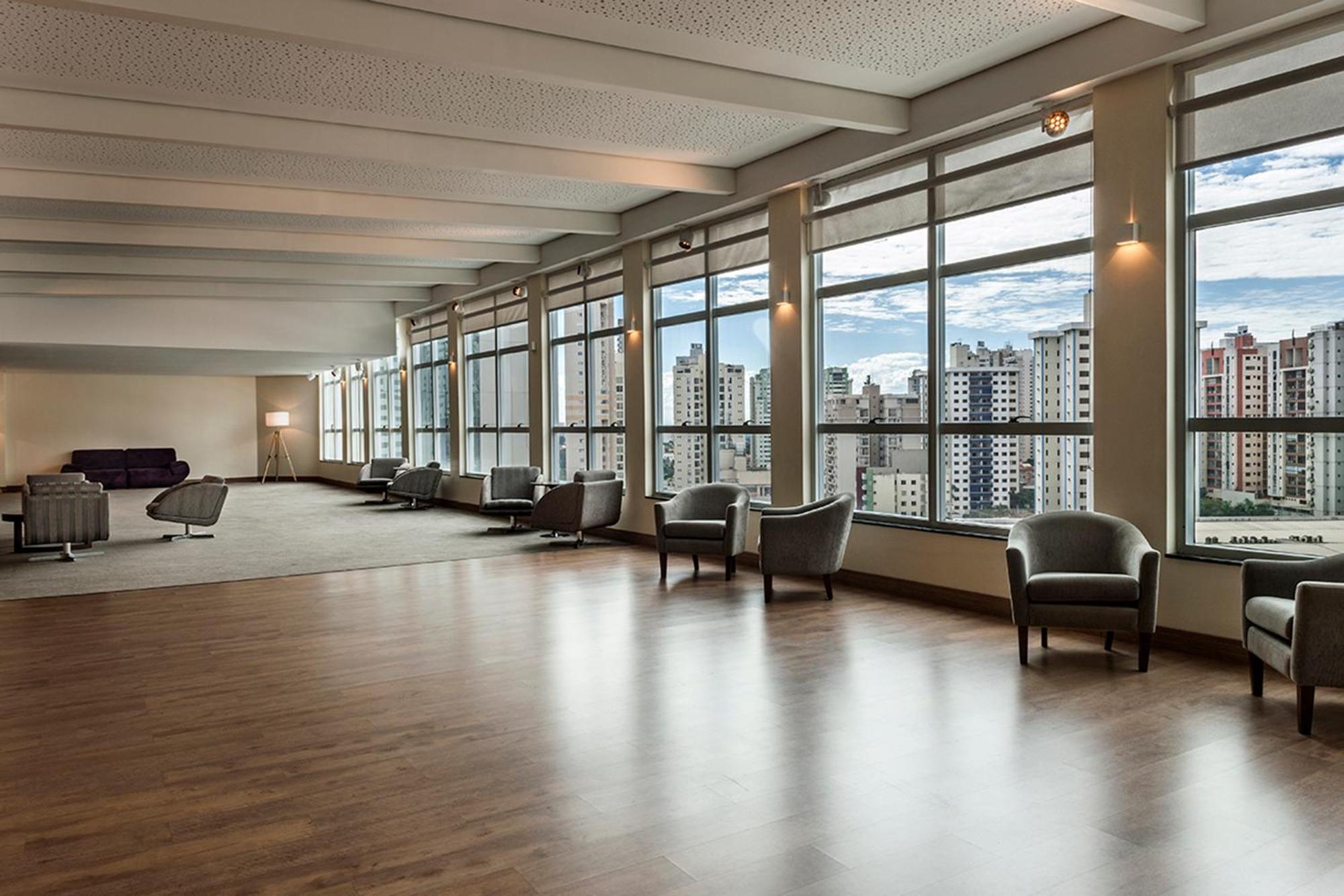 K Hotel Гояния Экстерьер фото