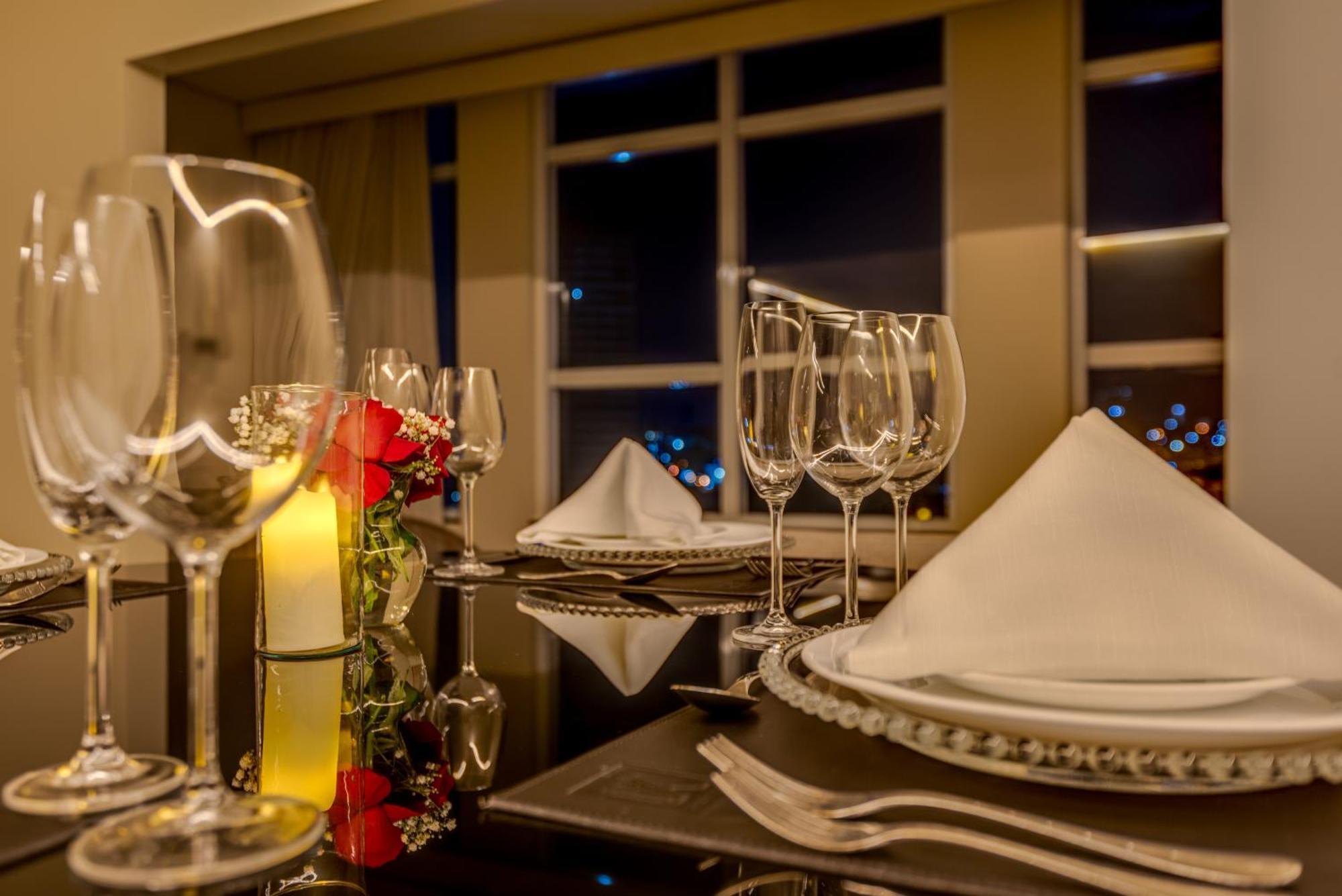 K Hotel Гояния Экстерьер фото