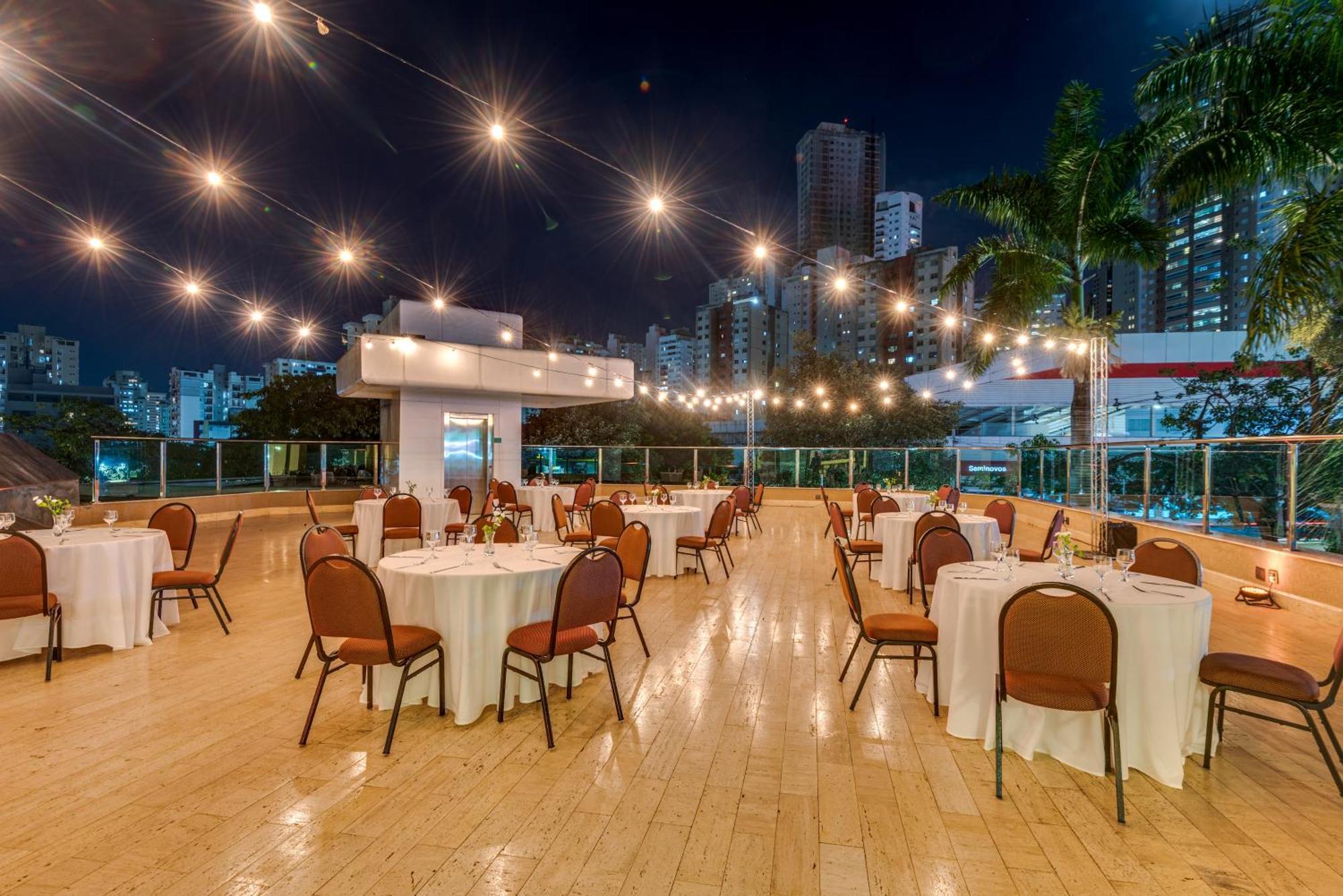 K Hotel Гояния Экстерьер фото