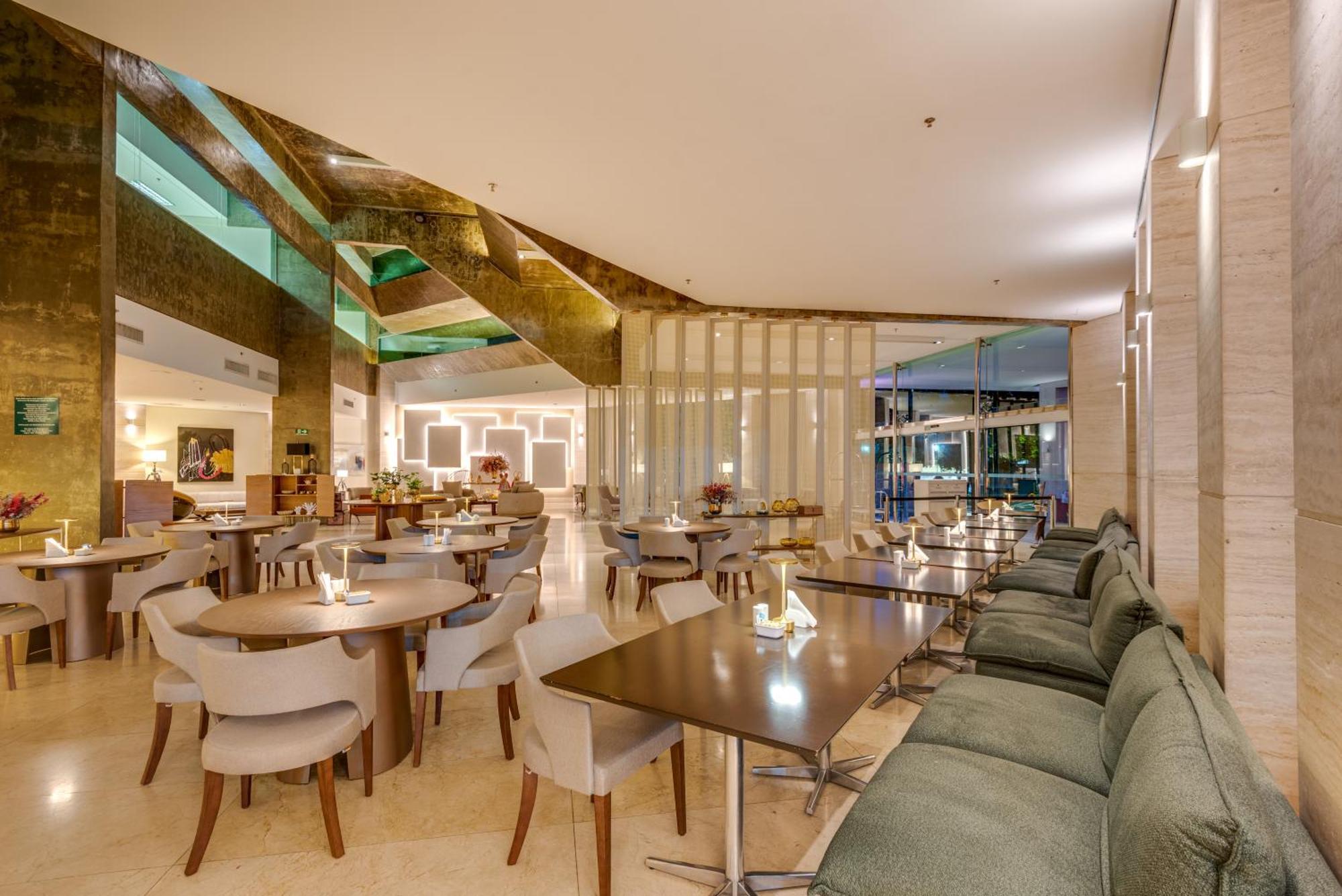 K Hotel Гояния Экстерьер фото
