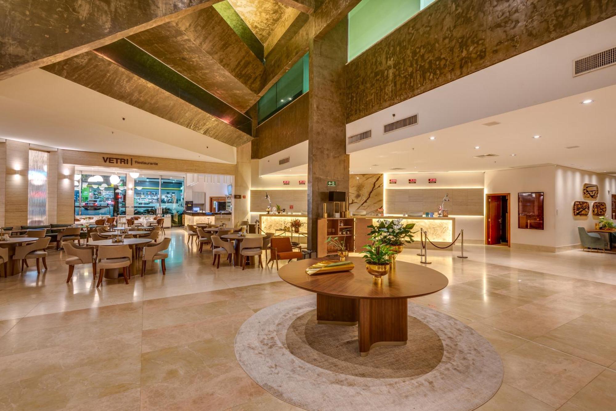 K Hotel Гояния Экстерьер фото